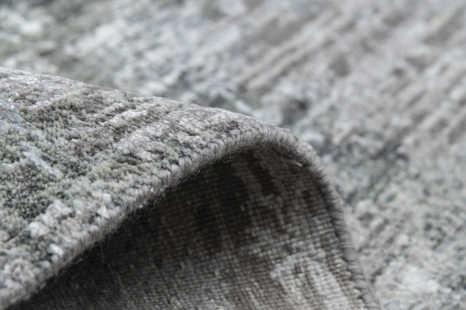 Luxury - Vibe Grey(OXY) Pure Silk & Wool Hand Knotted Premium Carpet