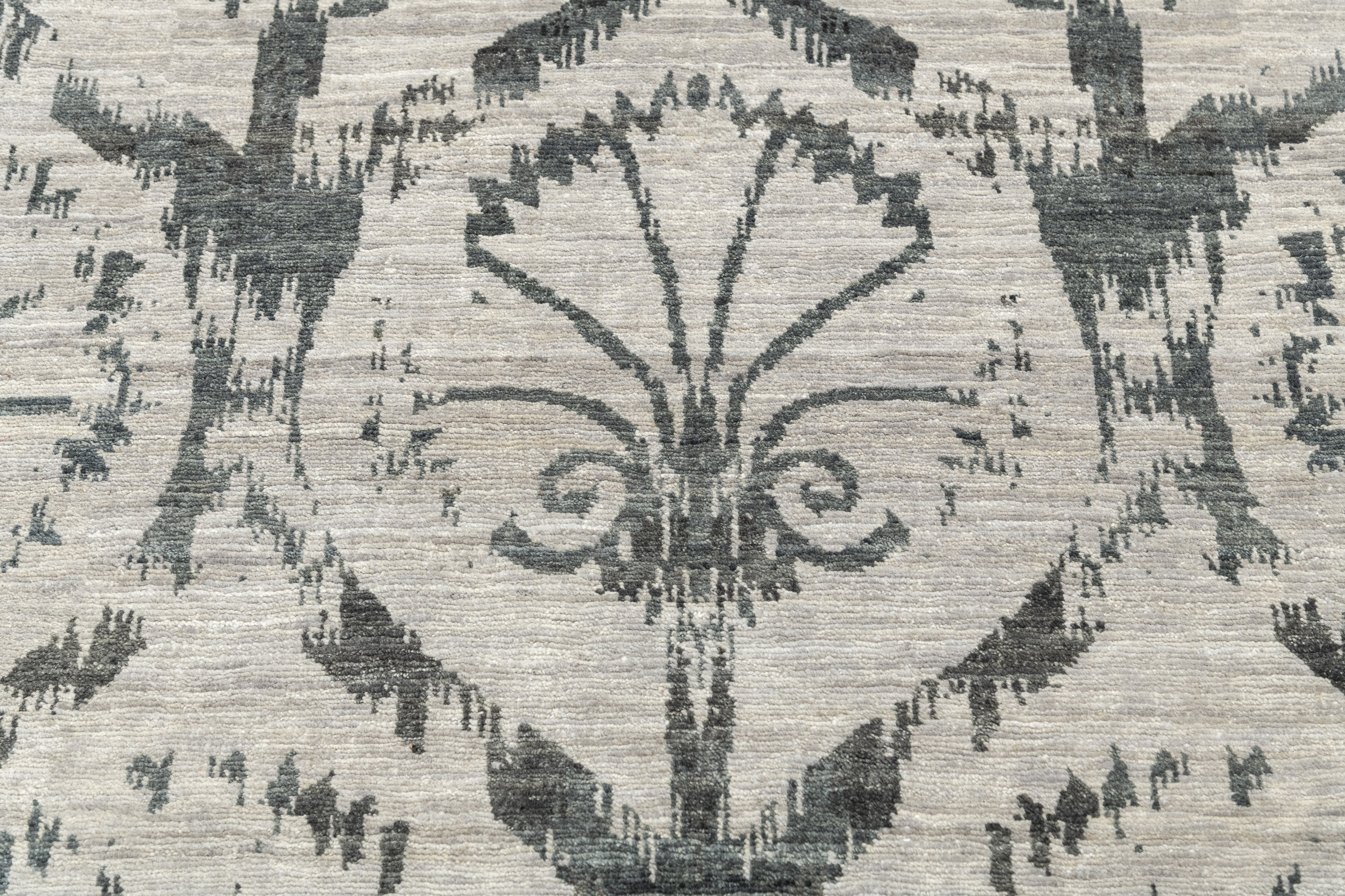 GC 810, GREY, SIZE 8X10, PICTURE NO.2 PC NO. 11605