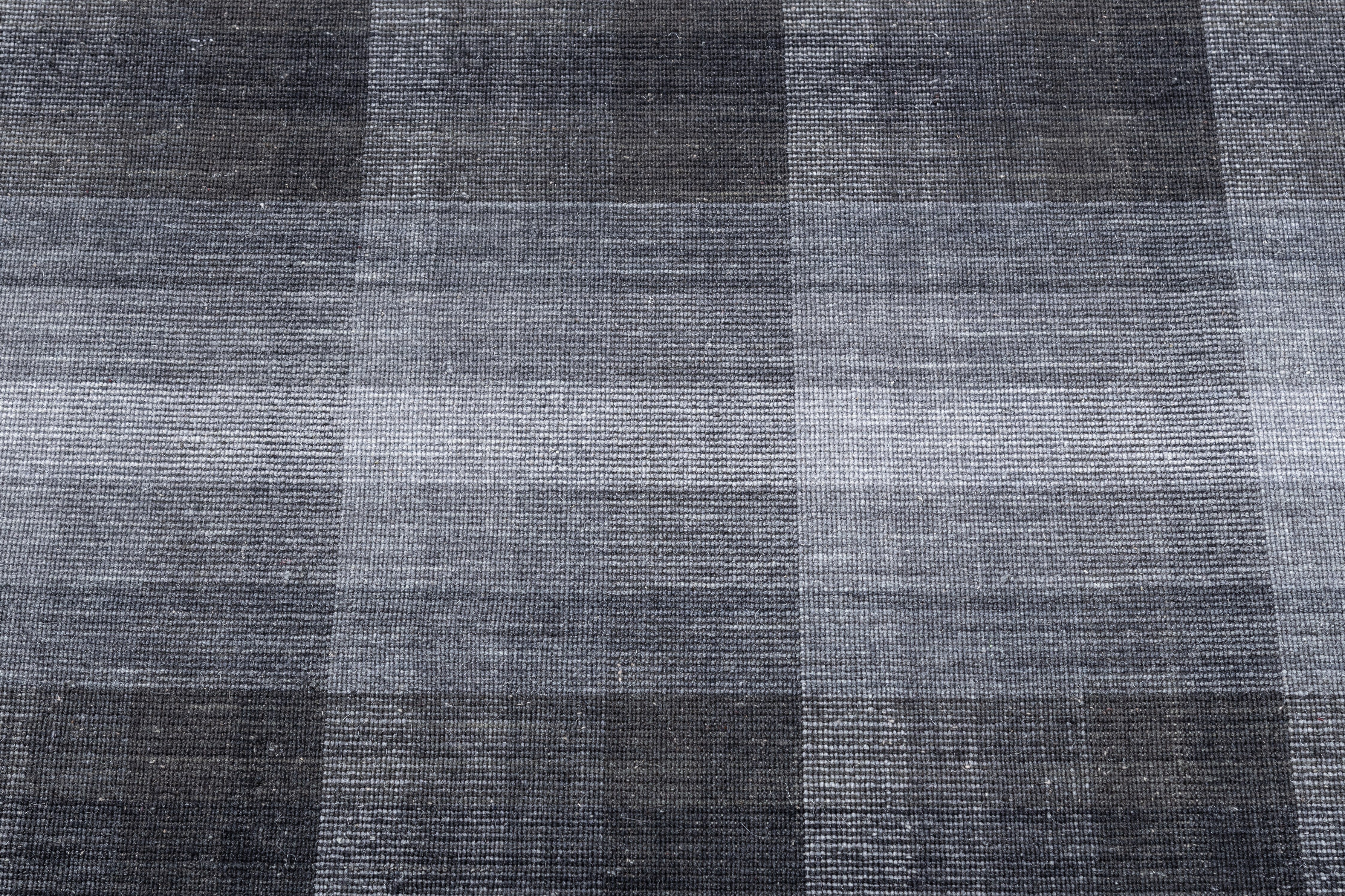 NOOR,GREY,PICTURE NO.4