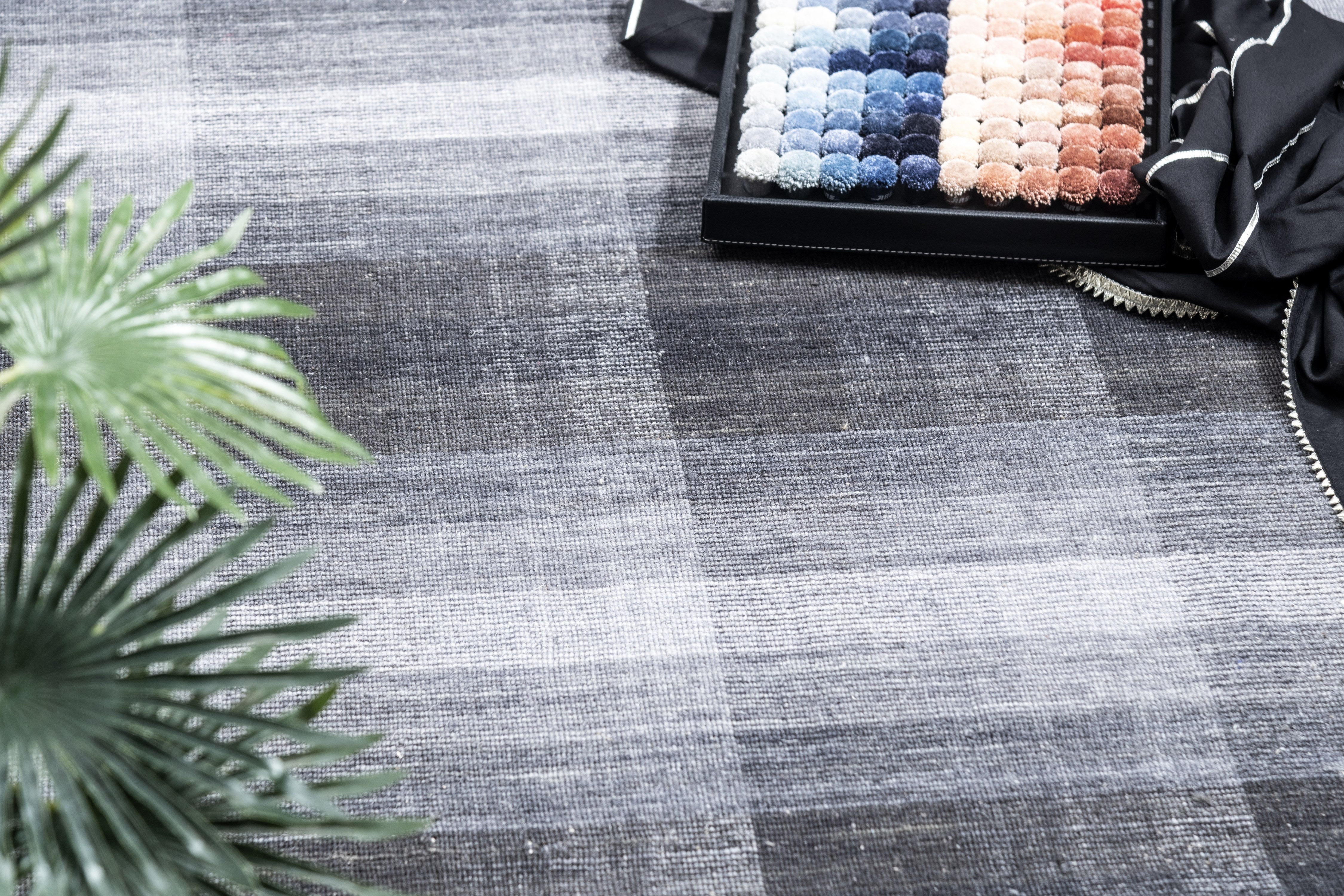 NOOR,GREY,PICTURE NO.7