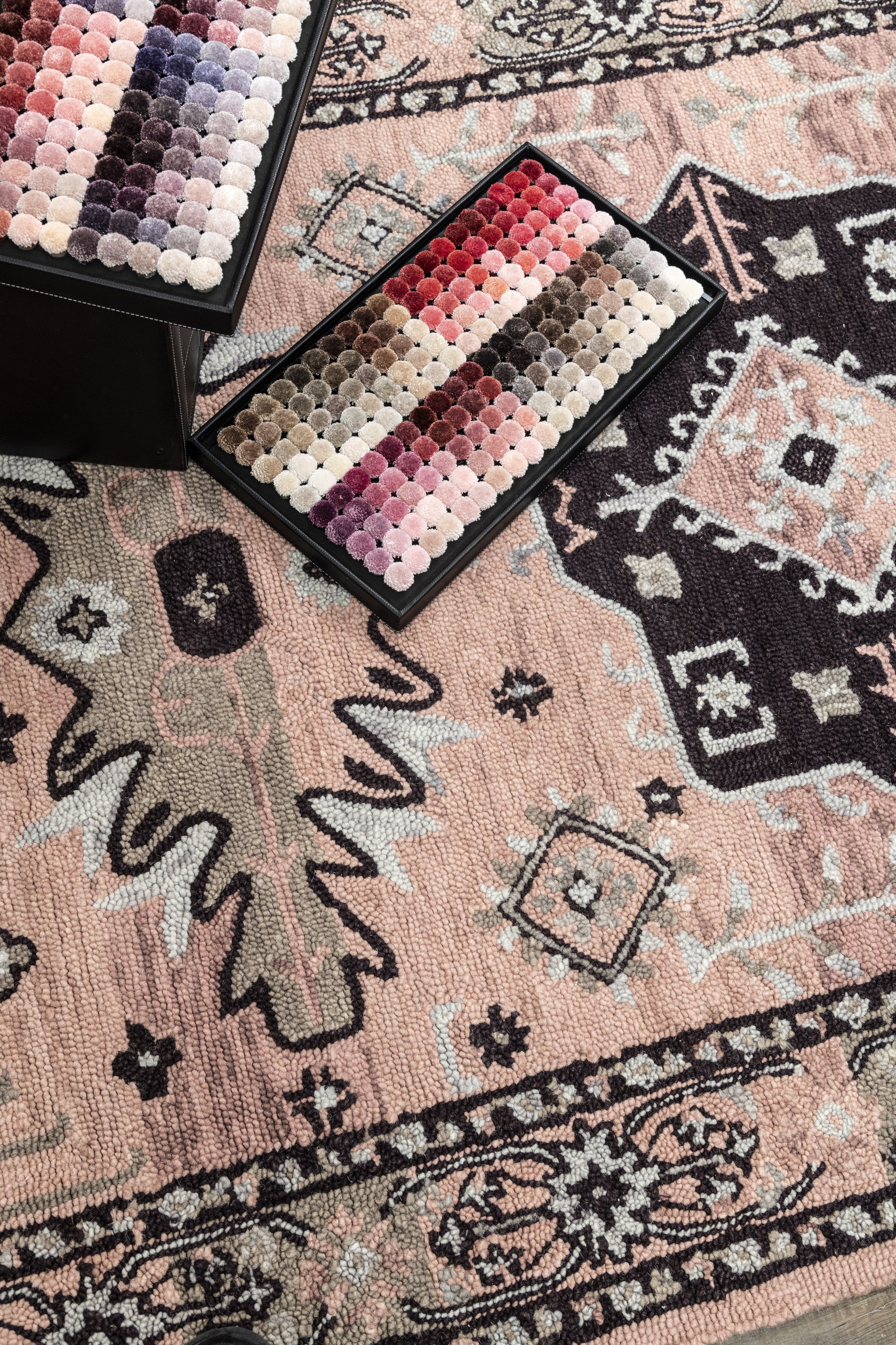 SPATIAL, PINK.GREY, PICTURE 7