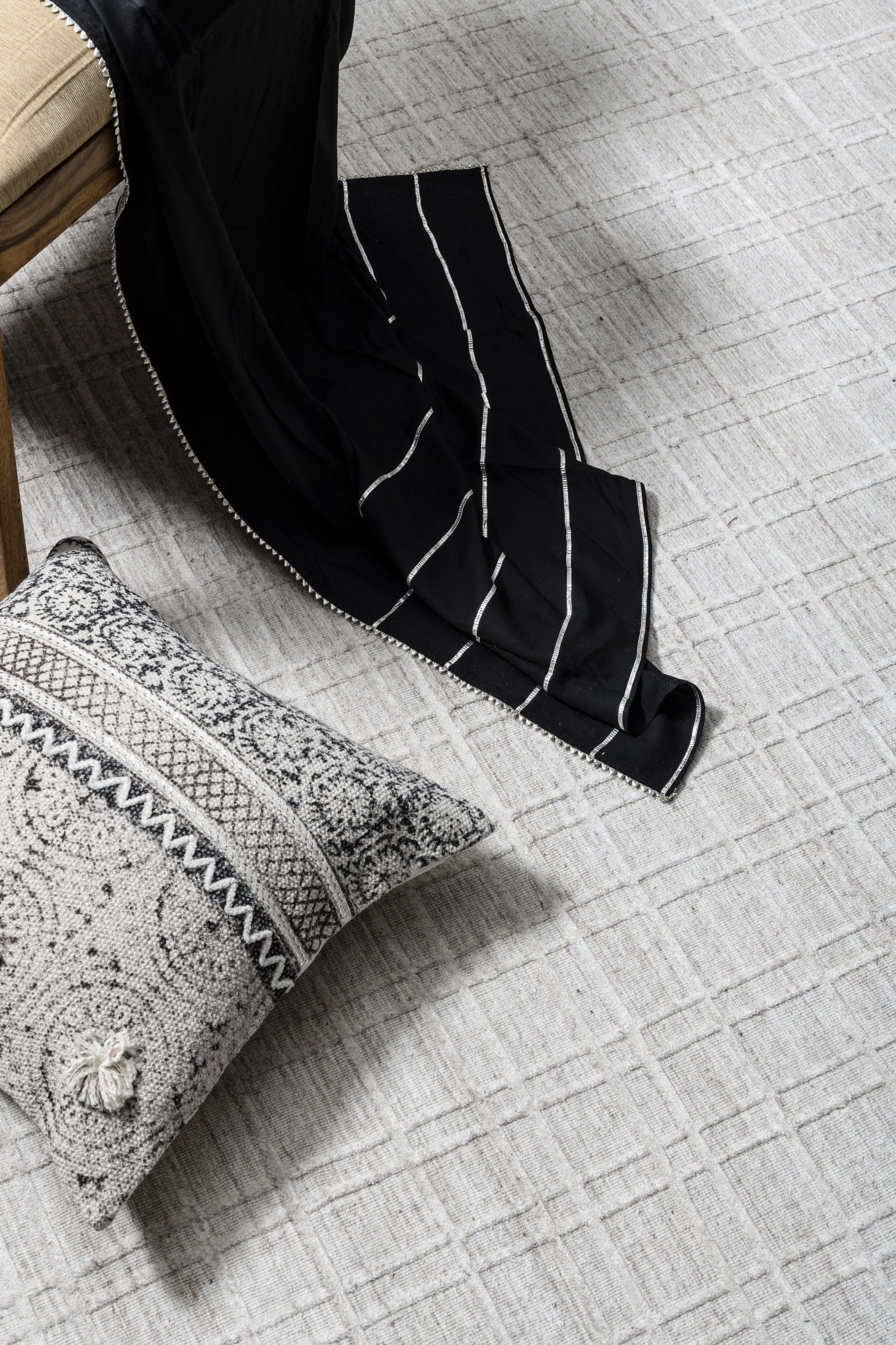 WAKE,IVORY,PICTURE NO.7